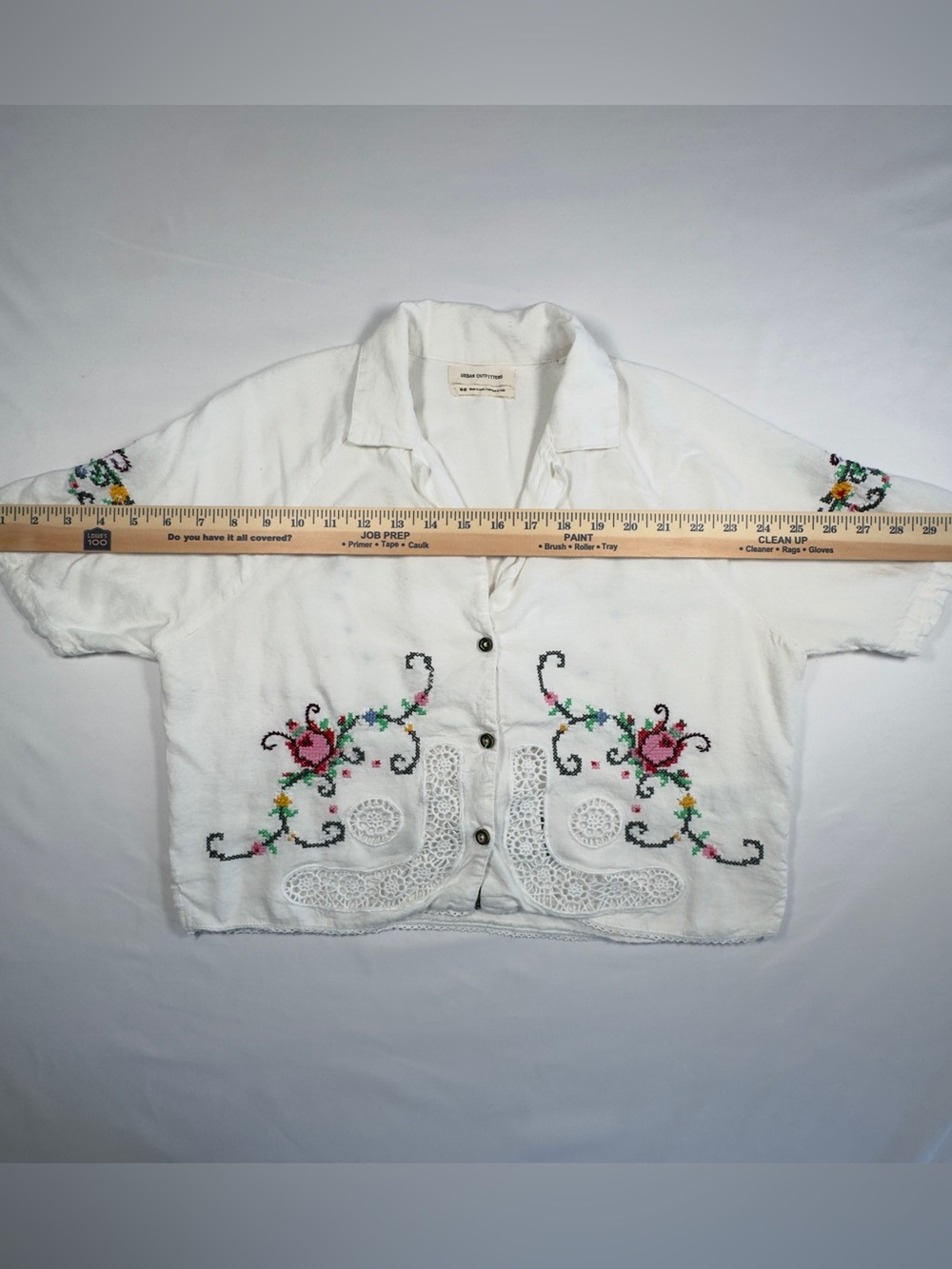 Urban Outfitters Cropped Top M Cross Stitch Floral Crochet Lace Cottagecore - Picture 10 of 16